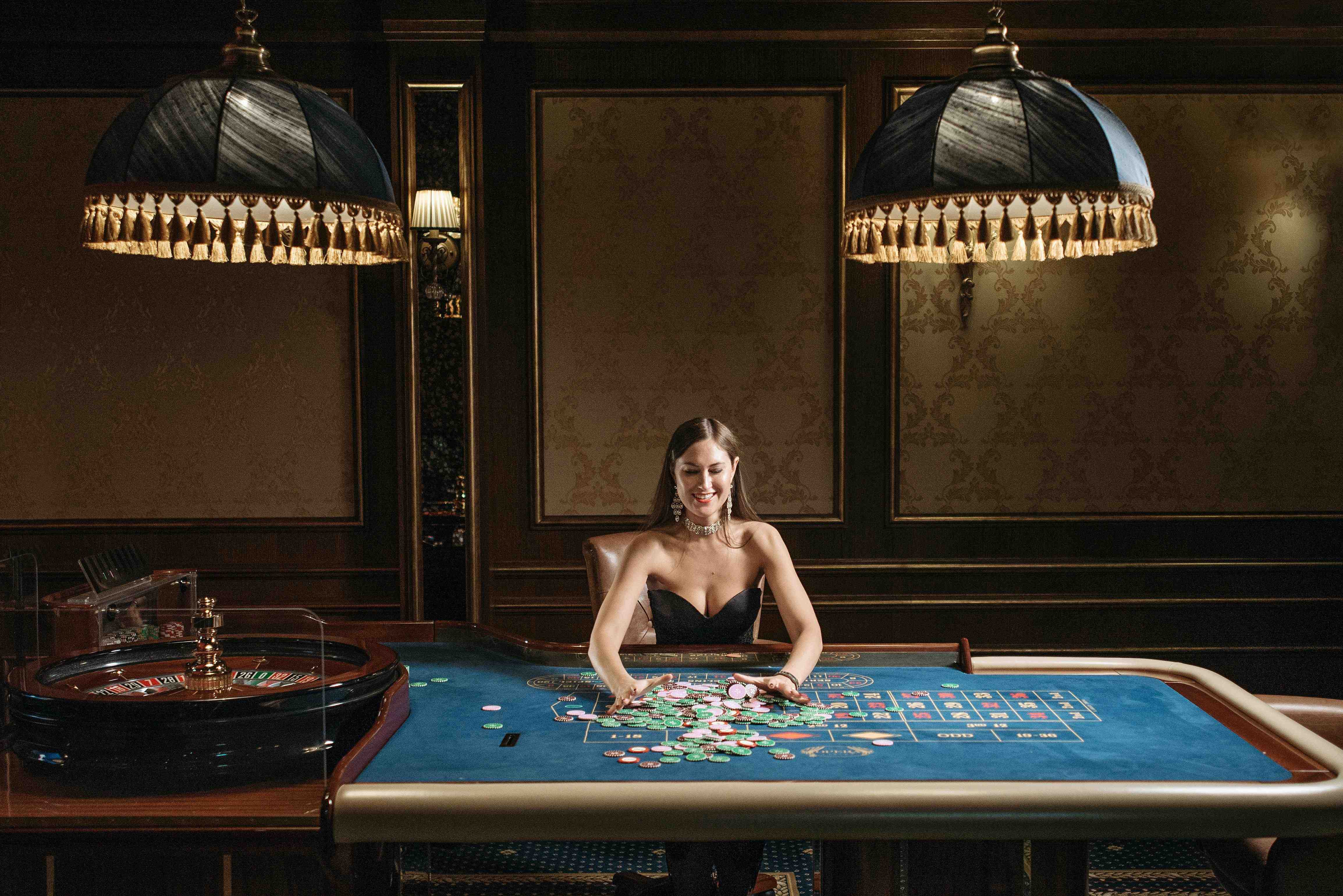 ywkk mobile app journey linking sports interest and casino-style sections