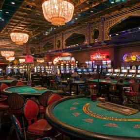 ywkk live casino and sports sections arranged for easy Bangladesh navigation